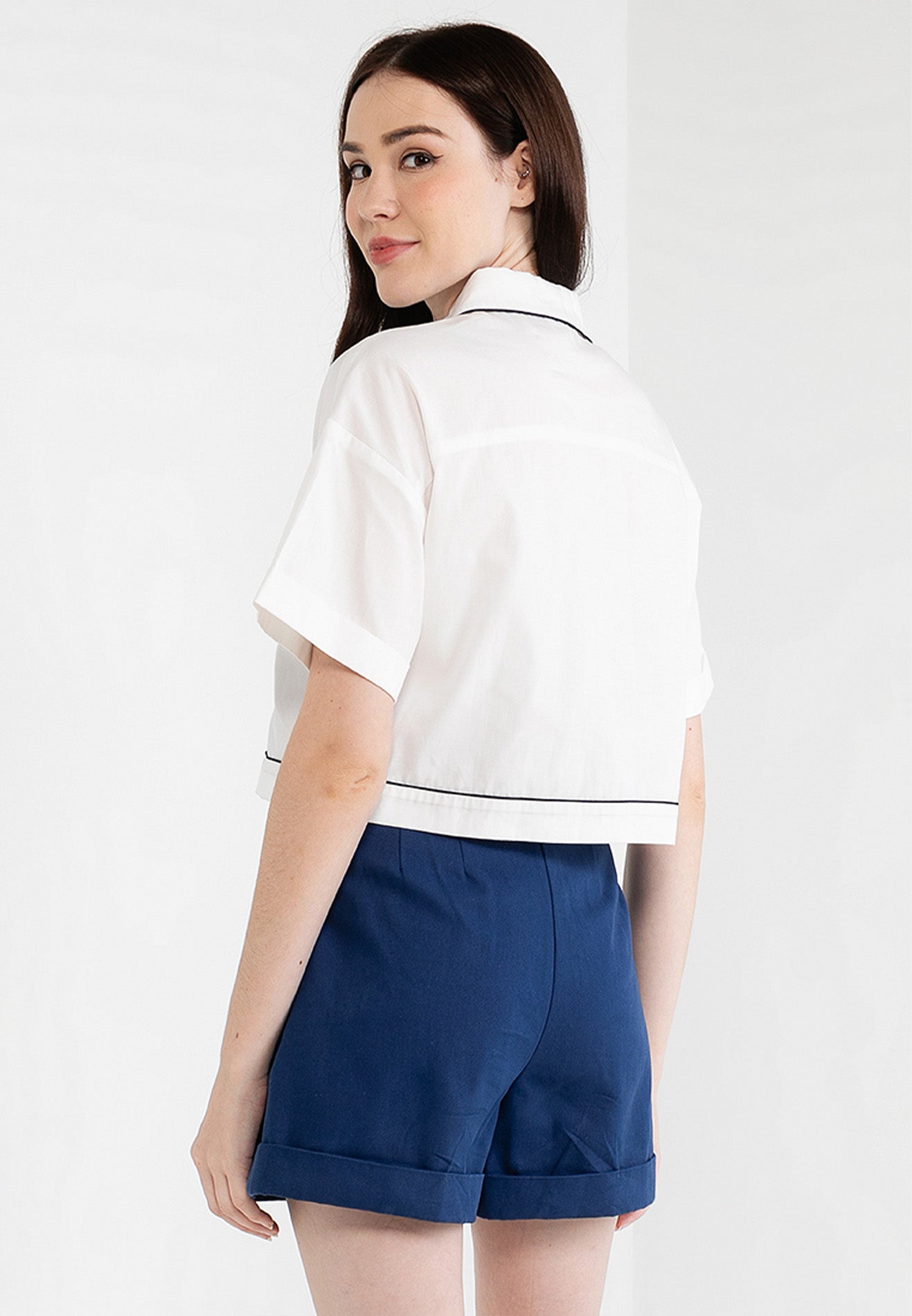 Be Paris Collection: Button Front Cropped Shirt